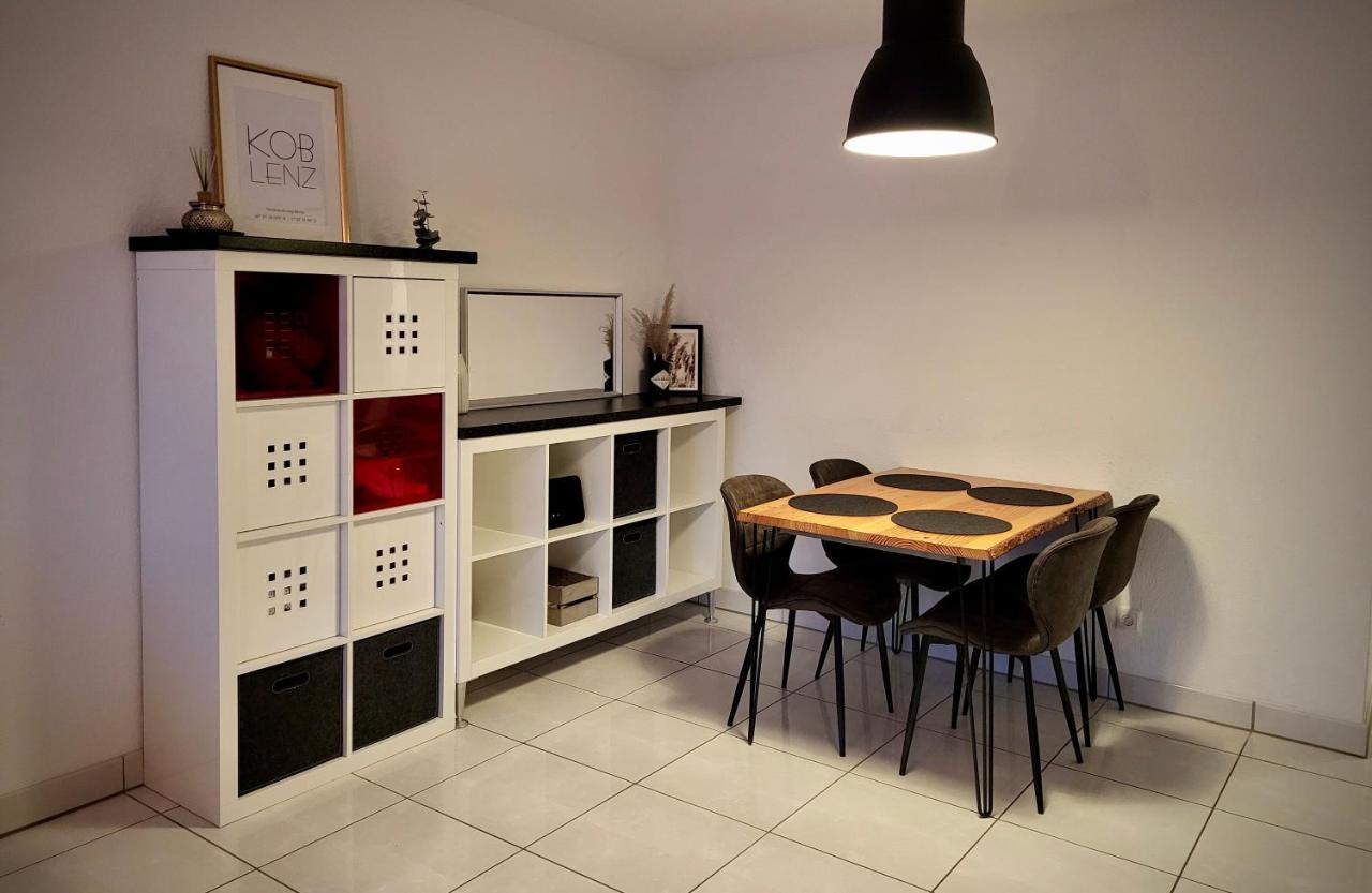 קובלנץ Schoene Und Ruhige Wohnung Direkt An Der Mosel מראה חיצוני תמונה
